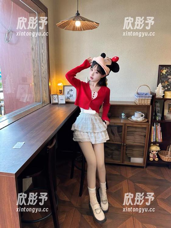 尤果网 - 栗子女孩写真套图闪亮登场，赶快下载，捕捉美好时刻！