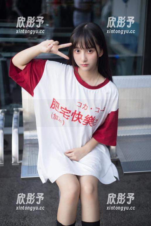 尤果网 - 若涵比基尼写真全集下载：探索她的迷人夏日魅力与热情