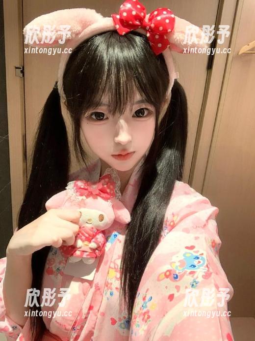 尤蜜荟 - 全新发布！Carol周妍希清纯风格免费图册，捕捉每一刻的动人美丽！