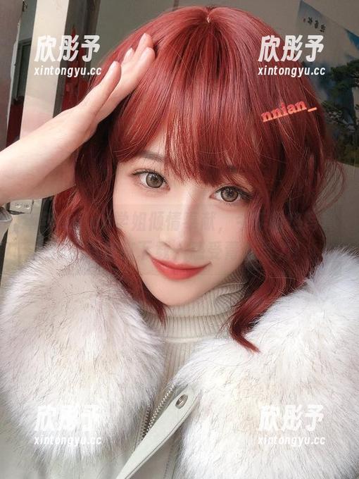 年年Nnian学姐倾情奉献，今年最热写真作品，快来下载，感受青春活力！