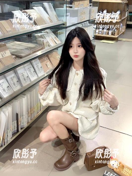 推女神 - 福利之旅：跟随宋梓诺Bee兔女郎写真作品领略不同的风格和魅力