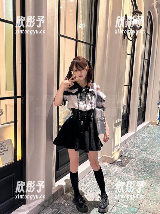 推女神 - 探索御姐莫雅淇的高清写真合集，发现她更多不为人知的面貌！