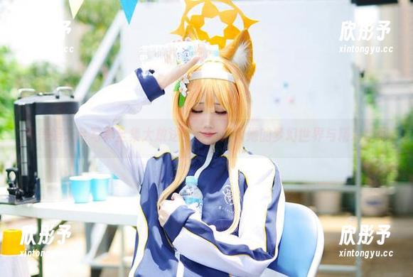 晓美妈天台写真全集大放送，带你走入她的梦幻世界与精彩瞬间