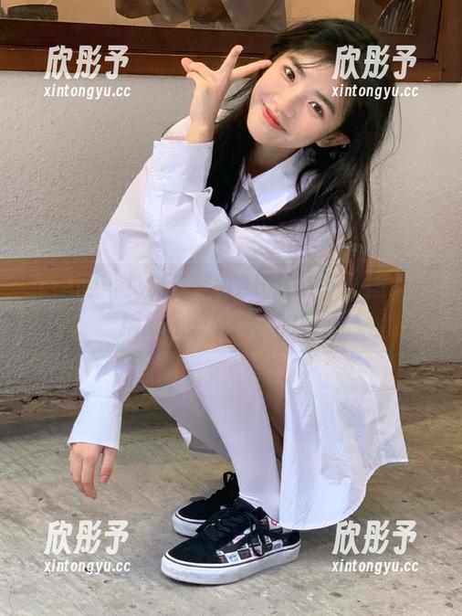 果团网 - 免费分享甜Abby的户外图集，捕捉每一个动人的瞬间