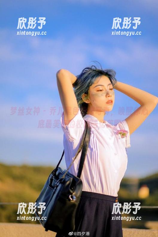 梦丝女神 - 乔儿黑色校服写真，唤醒你心底最美好的校园回忆美图