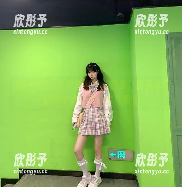 森萝财团 - 小梓浴室福利图集，感受水汽弥漫中孕育的艺术与柔情