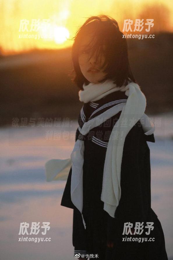 欲望与美的碰撞：森萝财团白丝水手服福利图包带来视觉盛宴！