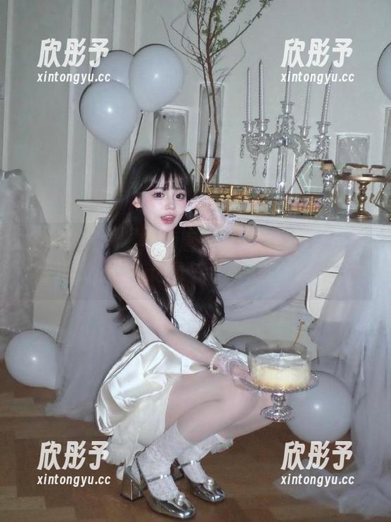 模范学院 - “电竞唐嫣学姐”最新作品集正式上线，记录每个动人的瞬间！