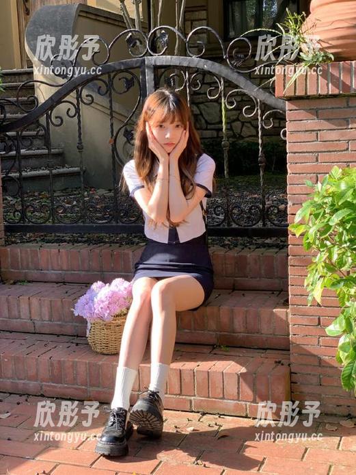 物恋传媒 - 小谷修女的魅力写真：全新网盘合集让你沉醉其中
