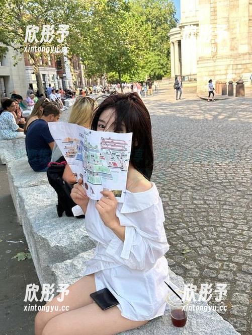 物恋传媒 - 原图独家分享，探索菜菜的邻家日常与宁静时光
