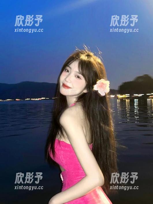 秀人网 - 自嘲又美丽，乔娜娜姐姐的照片作品集等你来下载，别错过！