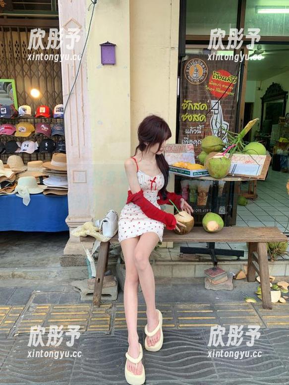 秀人网-伊一Moon 秀人网 - 风格多变的“伊一Moon女王”,她的作品集更新总是让人惊喜