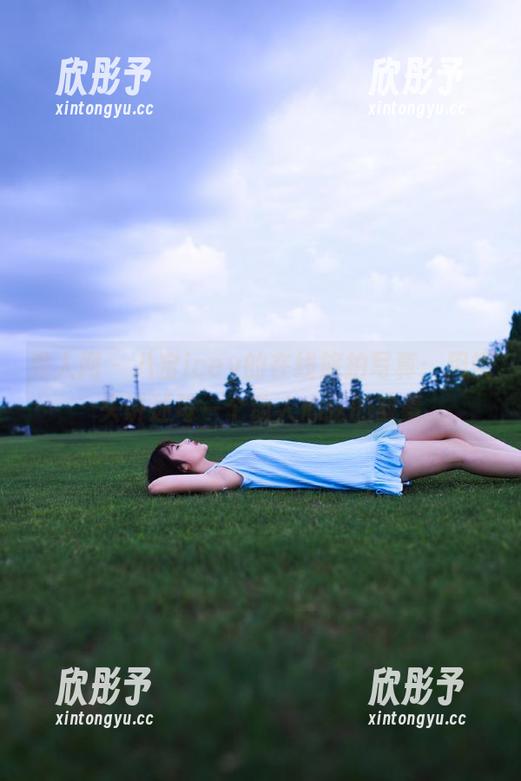 秀人网 - 八宝icey的在线旅拍写真：用镜头讲述每一个动人心弦的故事