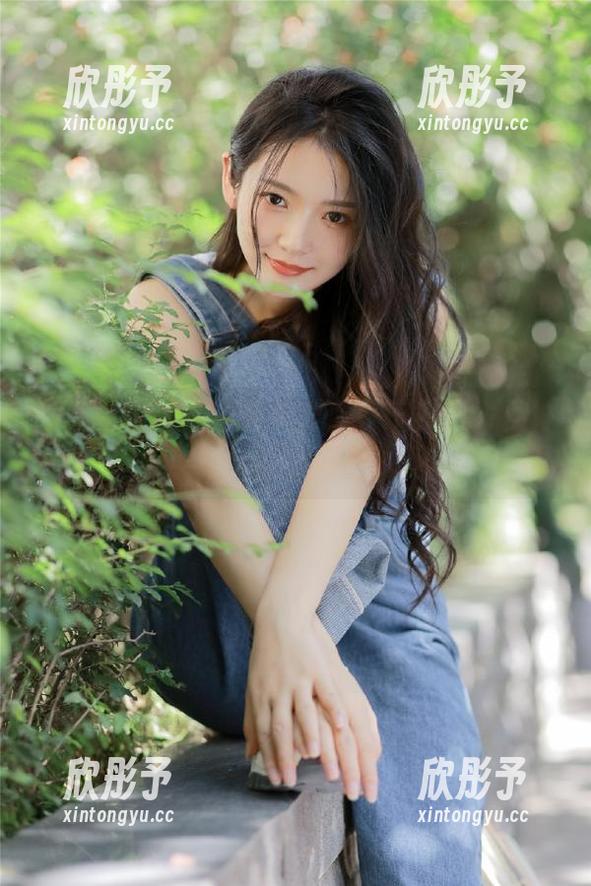 秀人网 - 市场上的新宠：养乐多Doll女神的美图更新让你心动不已