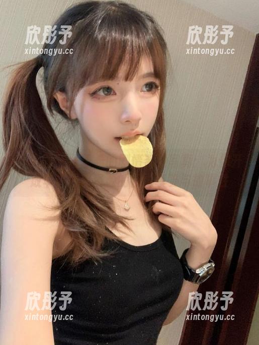 秀人网 - 周于希的剧情系列写真：为你开放丰富图库资源的视觉享受与故事性