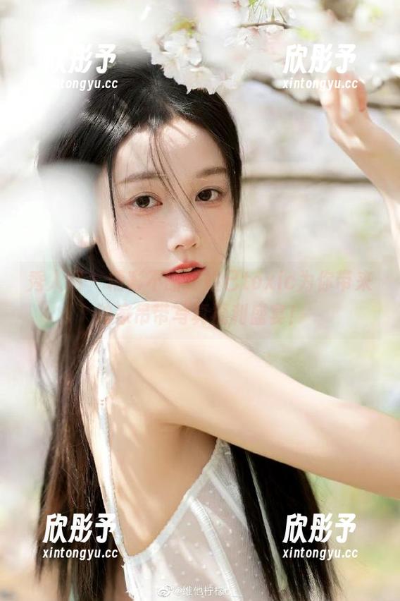 秀人网 - 精彩不断，妲己toxic为你带来独家吊带写真福利盛宴！