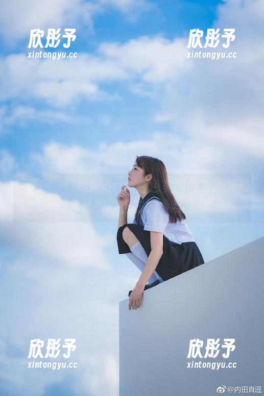 秀人网 - 媃柔rourou白色美图合集：感受她作品中蕴含的纯净与优雅
