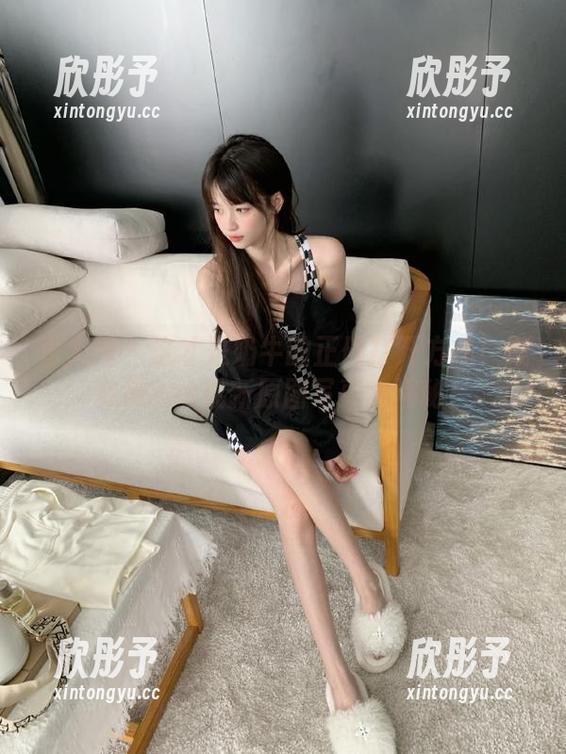 秀人网 - 这才是奶牛的正确打开方式！戴允祺zoe最新原图写真大揭秘！