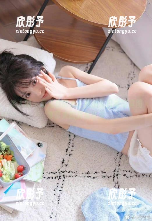 秀人网 - 萌化你的心：舞媚歆日常写真图集带来的甜美享受