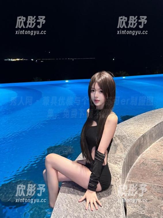 秀人网 - 兼具优雅与个性的苏可er制服图集，免费下载不停！