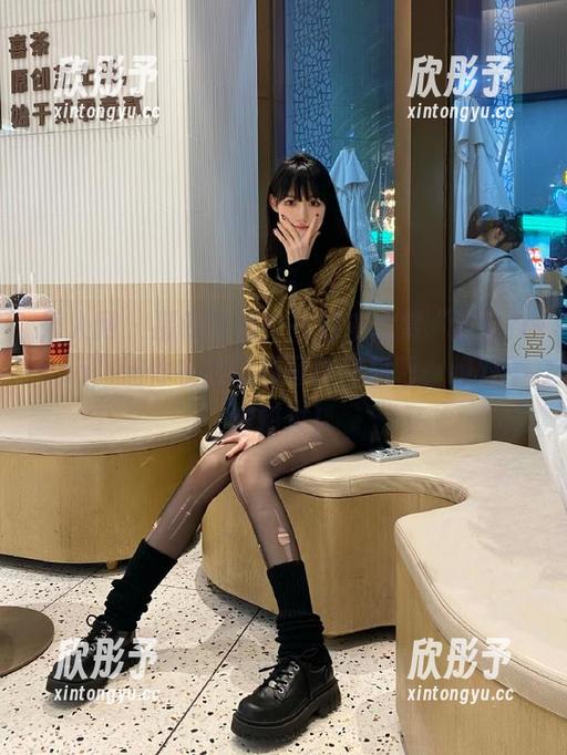 秀人网 - 福利满满！一起来欣赏“诺诺Nono”连体衣的精彩写真作品吧，绝对不容错过！