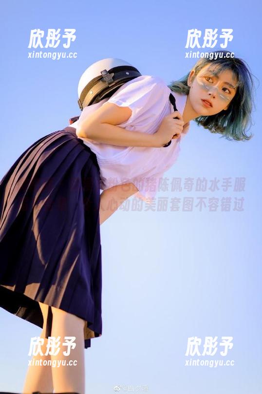 微密圈 - 沉浸在粉色的猪陈佩奇的水手服写真合集，令人心动的美丽套图不容错过
