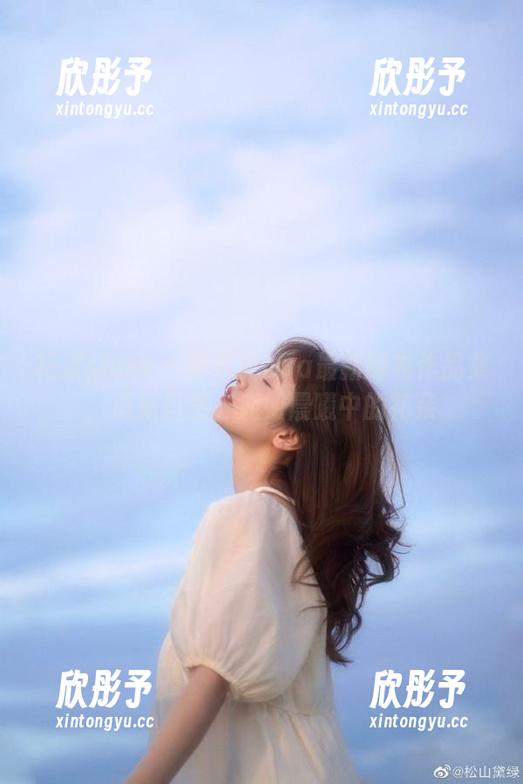 花漾show - 夏沫沫tifa最新睡衣作品集，清新自然，宛如晨曦中的花朵