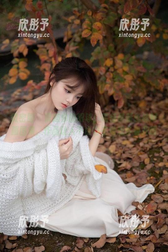 微密圈 - 震撼你的眼球！葛征最新丝袜制服图集，作品让人不由自主地想多看几眼