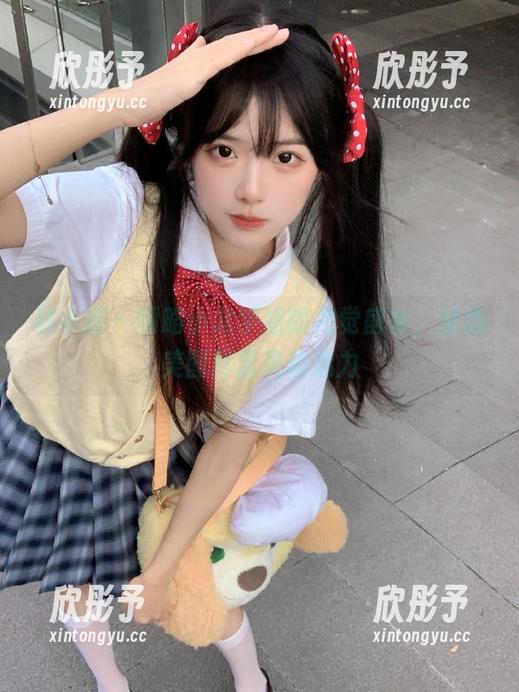 袜小喵 - 领略小北学姐的视觉盛宴，精选美图尽显灵动魅力