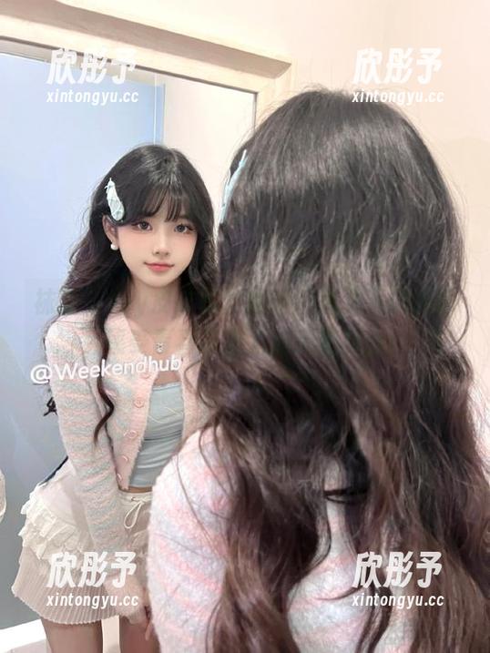 袜涩 - Ivy皮衣写真盛宴：免费下载图包，感受青春与活力的完美融合！