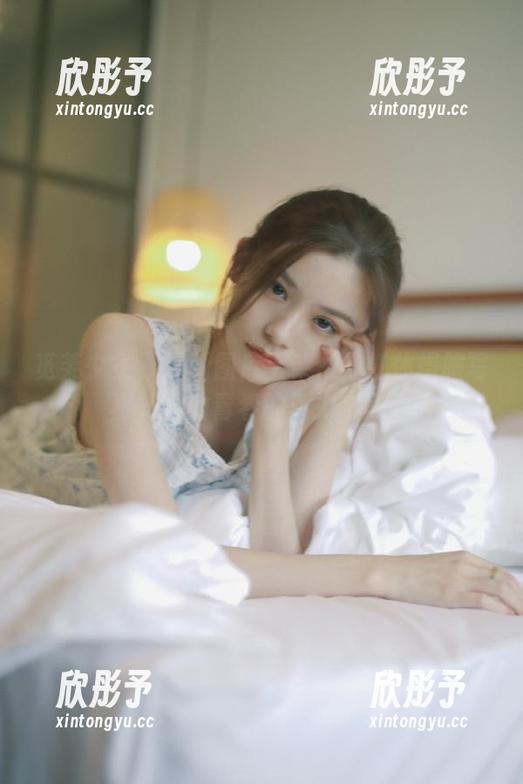 觅芙少女 - 最新图库上架：虹虹体操服写真，舞动青春的活力与美丽