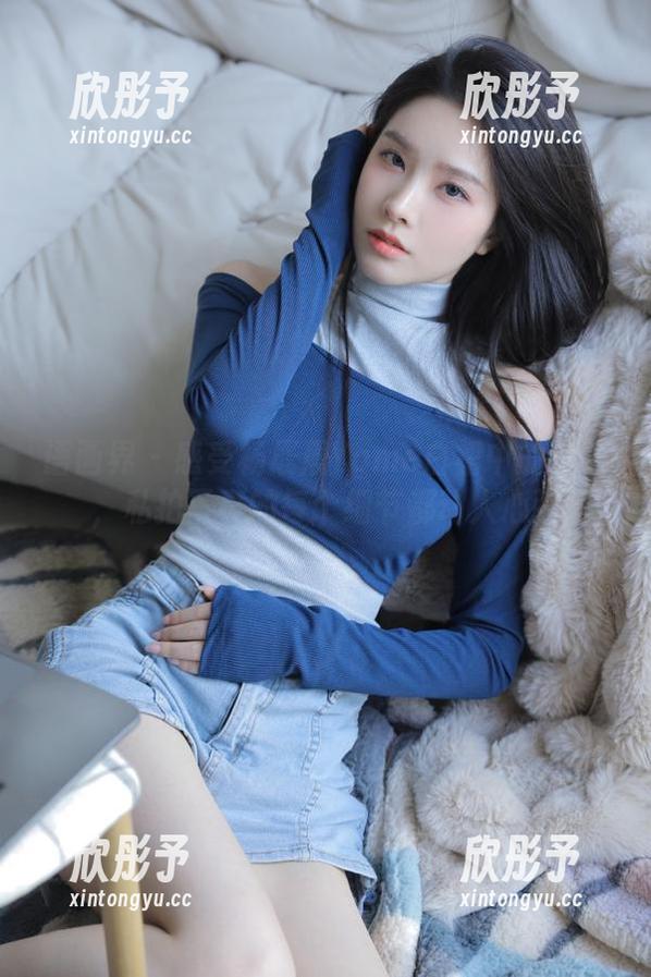 语画界 - 感受杨晨晨Yome白裙中的温柔，私拍写真的每个细节都动人心弦