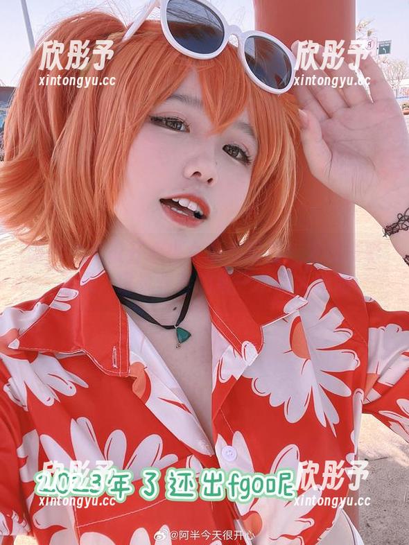 阿半今天很开心少女私房写真：发现多彩美图，记录青春的每一个动人瞬间