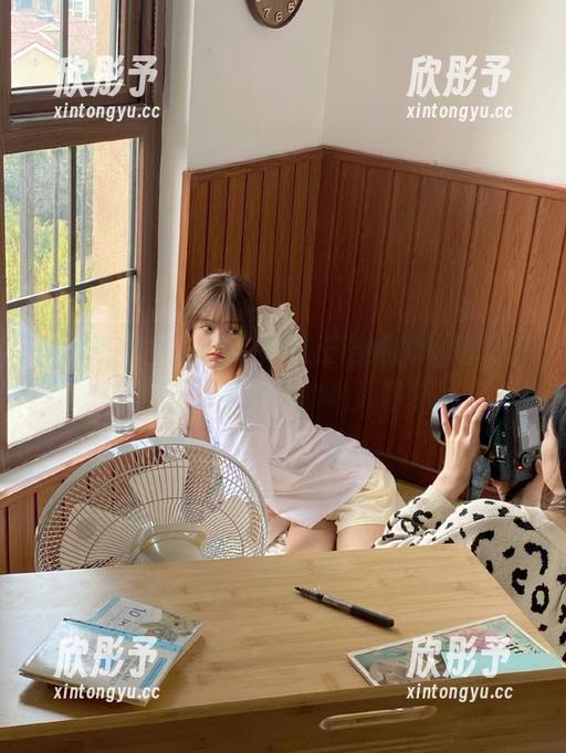 青豆客 - 在图库中发现王语纯的秘密，通过下载获取她的私人写真
