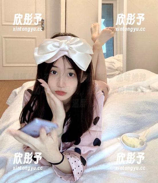 魅妍社 - 在Miki兔的教室中，品味她独具匠心的写真作品集，感受艺术的细腻与温度