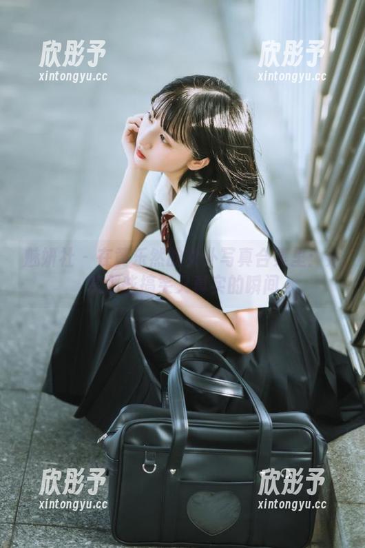 魅妍社 - 在黄乐然的女仆写真合集里：分享那些搞笑又真实的瞬间